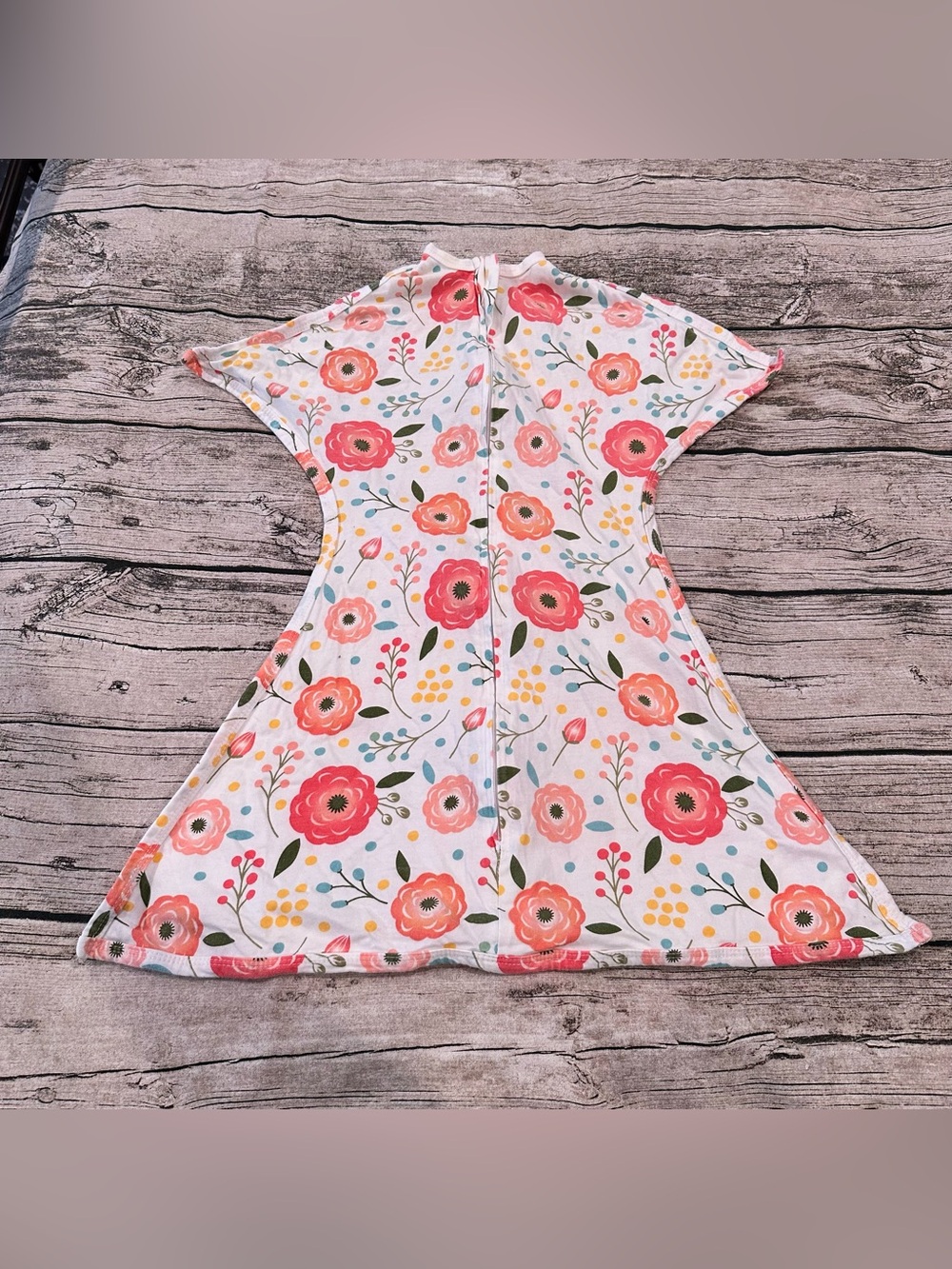 Sleeping Baby Floral Zipadeezip Lightweight Sleepsack Size Small (4-8 months)